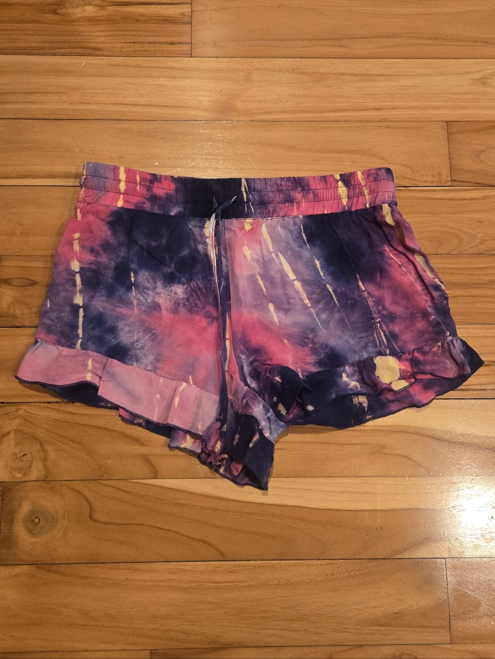 Tie-Dye Ruffle Hem Shorts